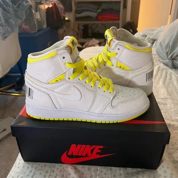 Air Jordan 1 “First Class Flight” **LIKE NEW**